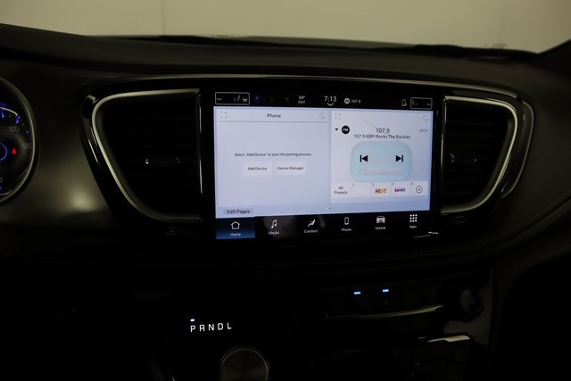 2025 Chrysler Pacifica photo 11