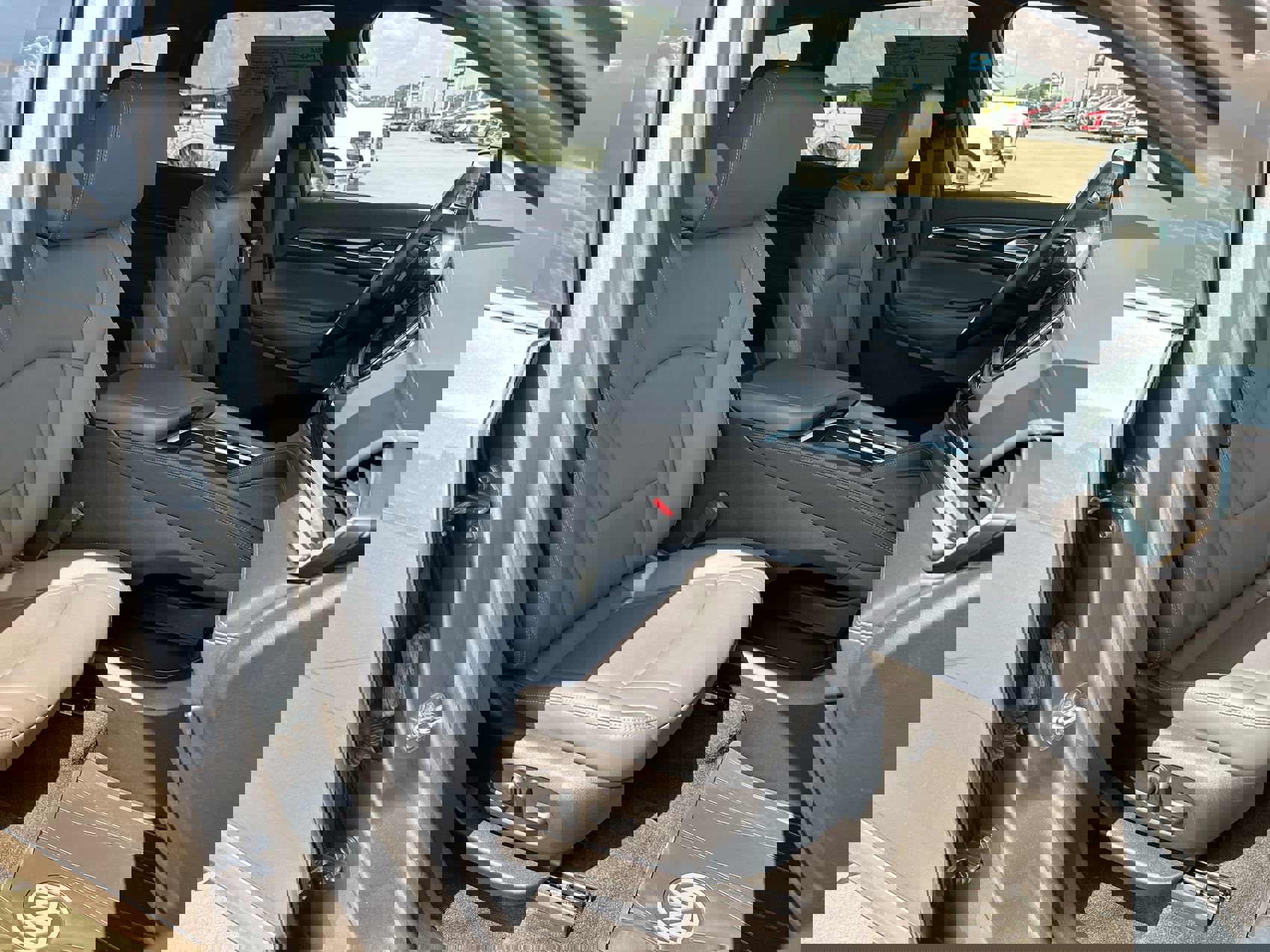 2024 Buick Enclave Essence photo 22