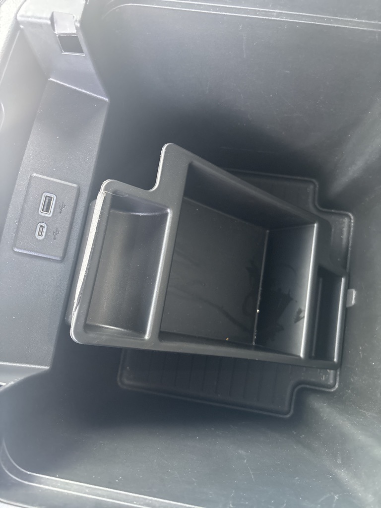 2022 Chevrolet Suburban Z71 photo 28