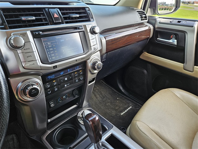 2014 Toyota 4Runner Base photo 20