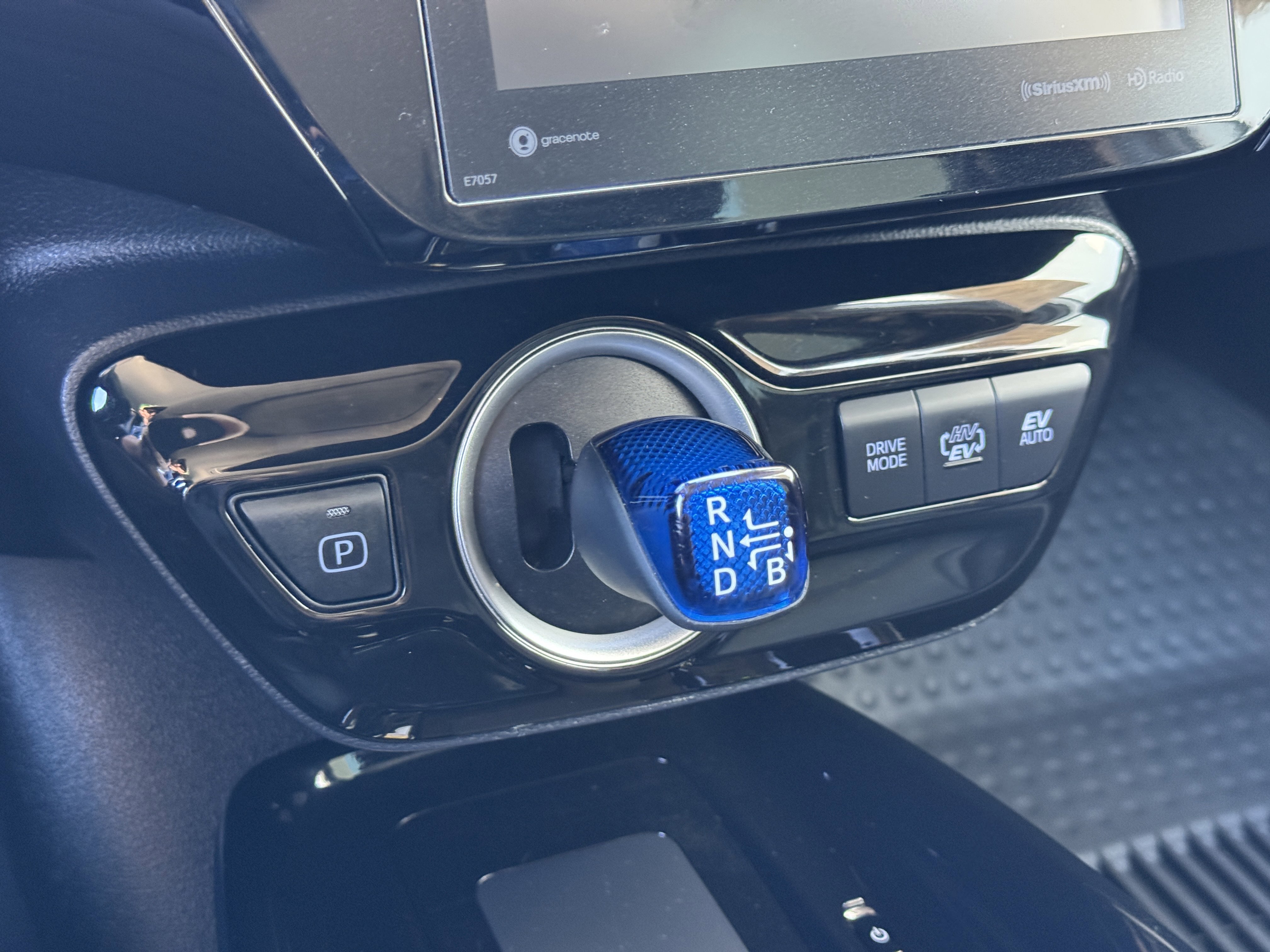 2021 Toyota Prius Prime XLE photo 2