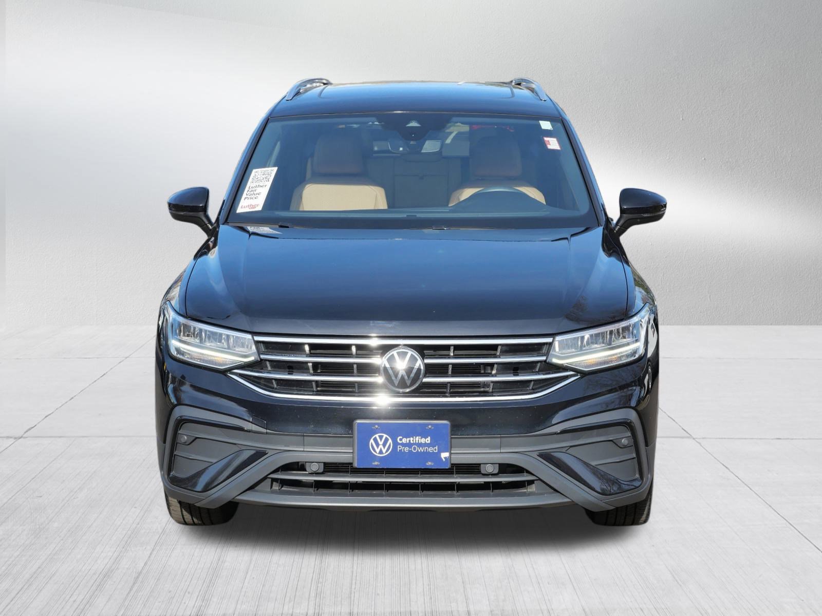 2023 Volkswagen Tiguan SE photo 2