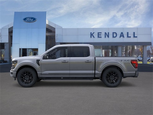 2025 Ford F-150 XLT photo 3