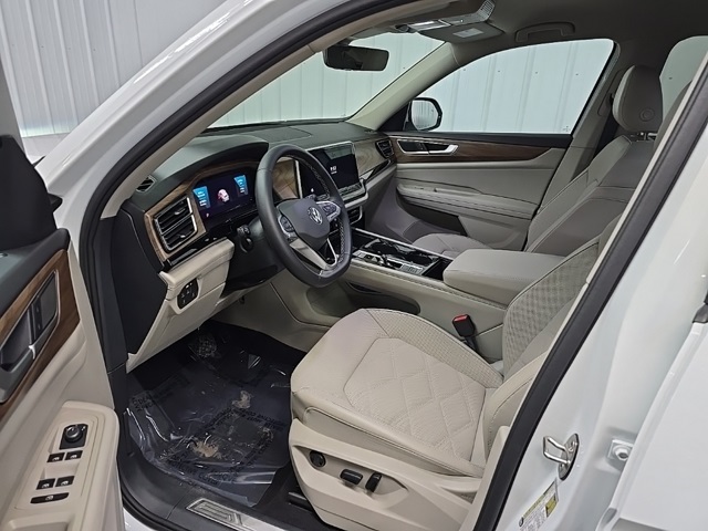 2024 Volkswagen Atlas SE Technology photo 28