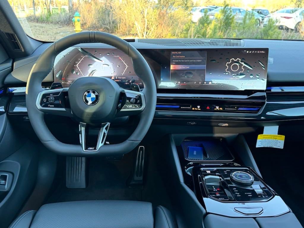 2025 Bmw 530i photo 3