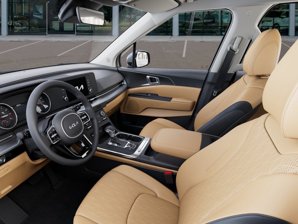2024 Kia Carnival LX photo 16