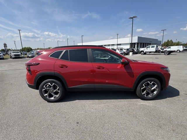 2026 Chevrolet Trax LT photo 2