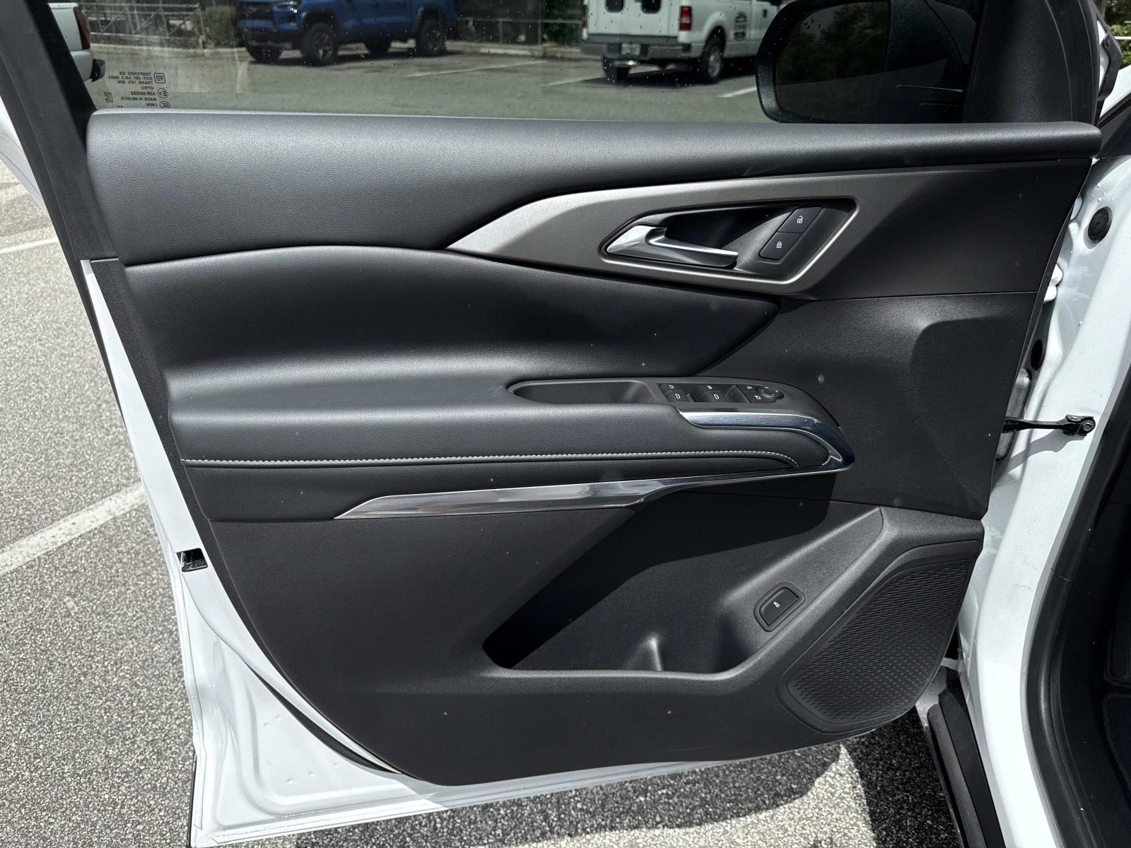2025 Chevrolet Traverse photo 18