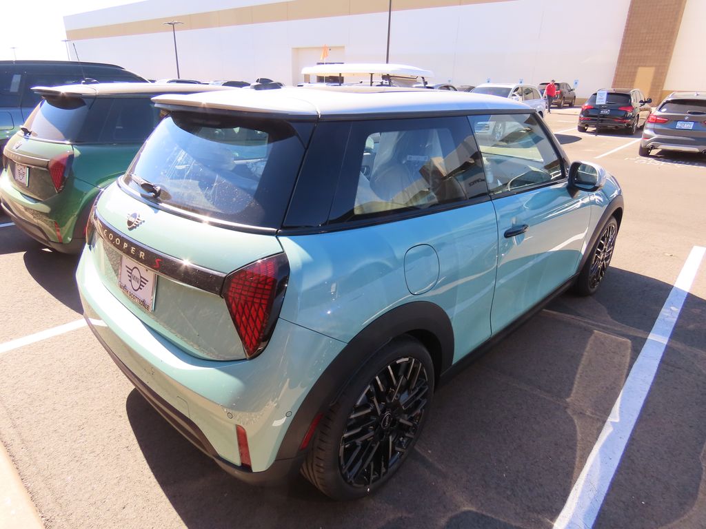 2026 Mini Cooper Hardtop S 2 Door Iconic photo 3