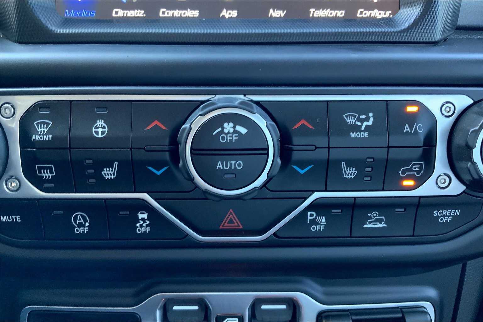 2021 Jeep Gladiator Mojave photo 31