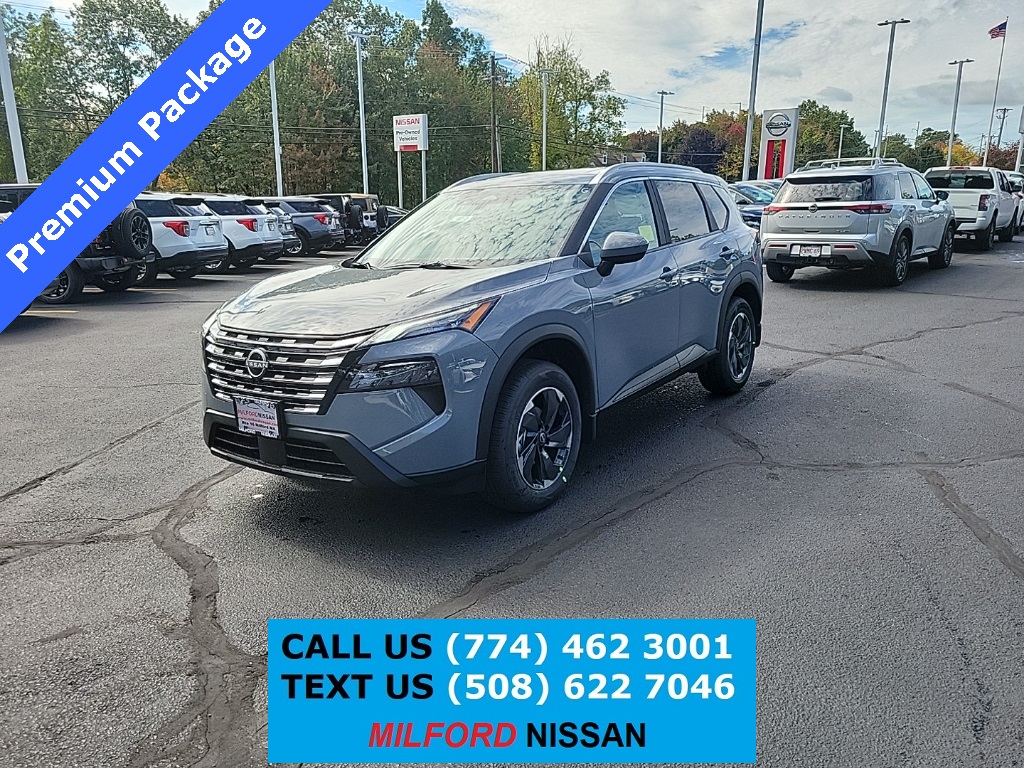 2026 Nissan Rogue SV's photo