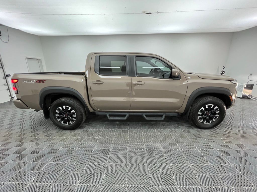 2023 Nissan Frontier PRO-4X photo 5