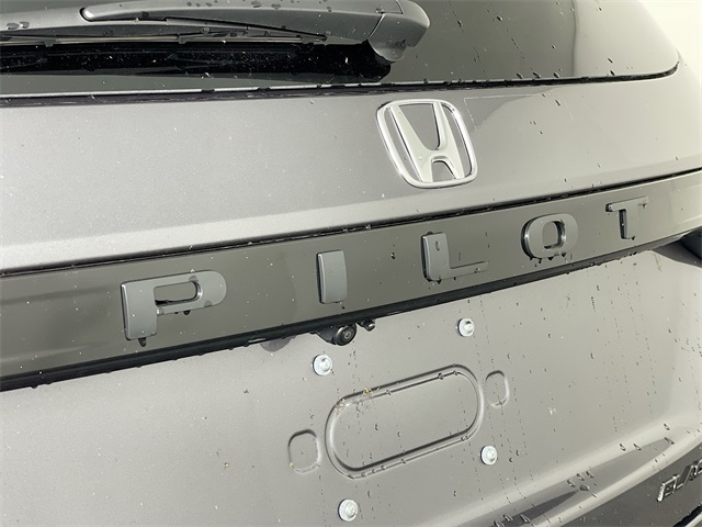 2025 Honda Pilot Black Edition photo 22
