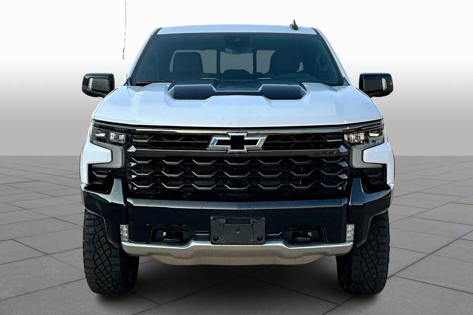 2024 Chevrolet Silverado 1500 ZR2 photo 3