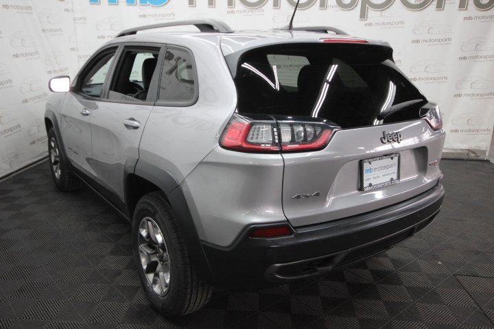 2019 Jeep Cherokee Trailhawk photo 3