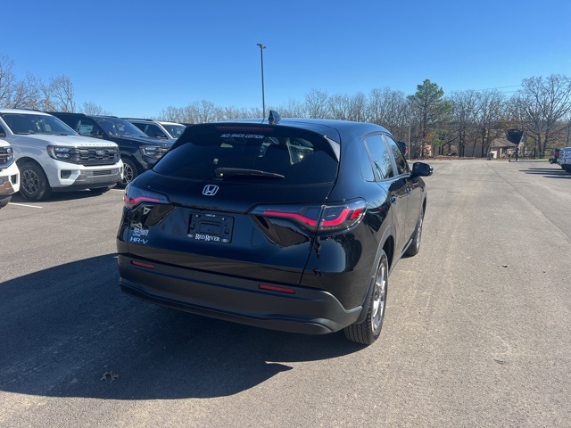 2026 Honda HR-V LX photo 3