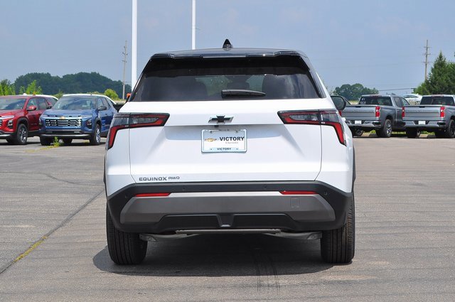 2026 Chevrolet Equinox photo 4