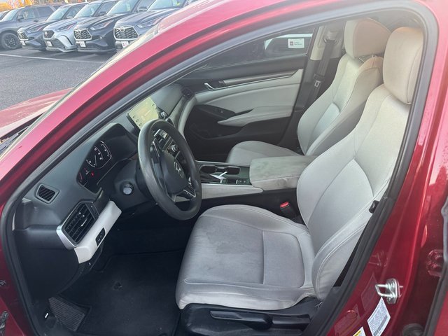 2018 Honda Accord LX 1.5T photo 4