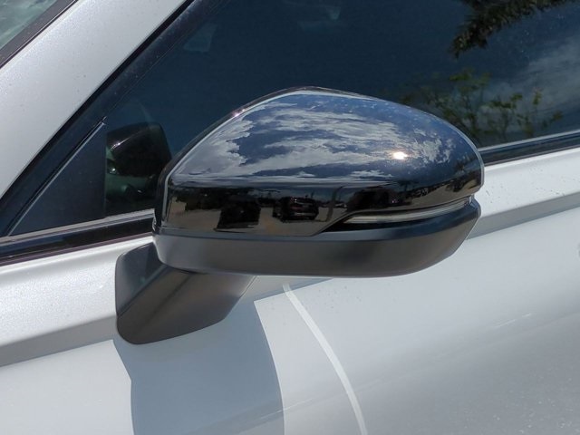 2026 Honda CR-V Hybrid Sport Touring photo 7
