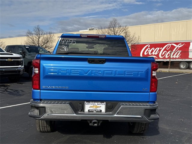 2026 Chevrolet Silverado 1500 LT photo 4