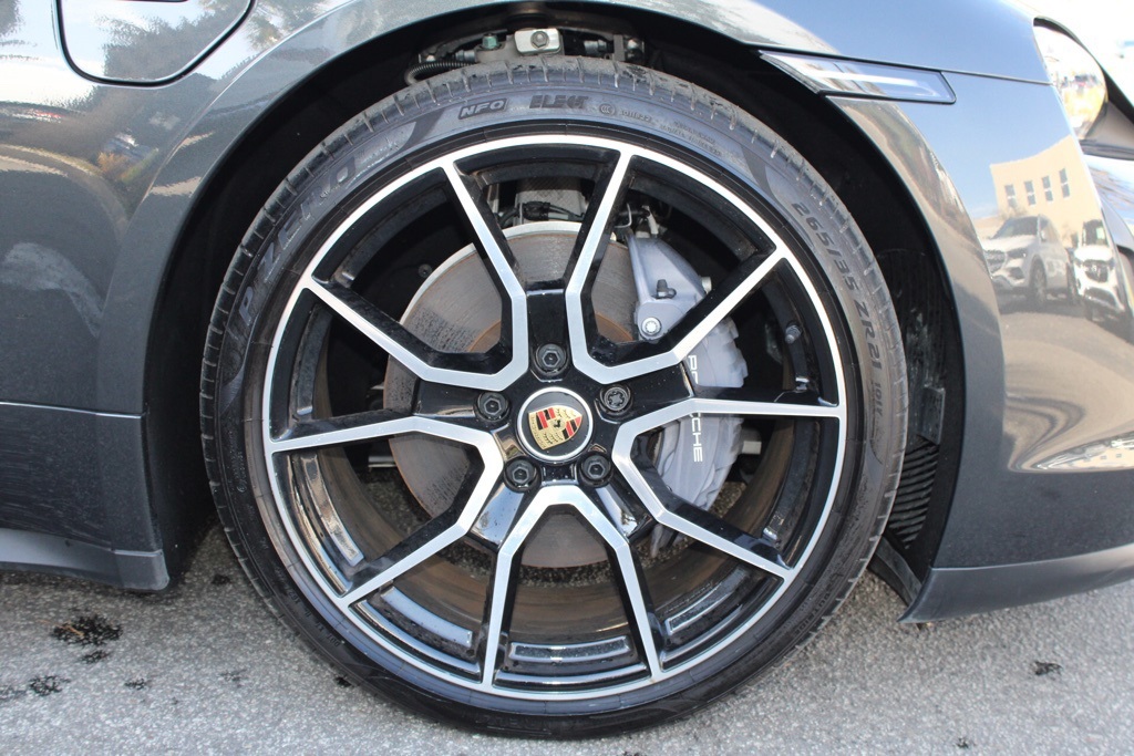 2023 Porsche Taycan S photo 13