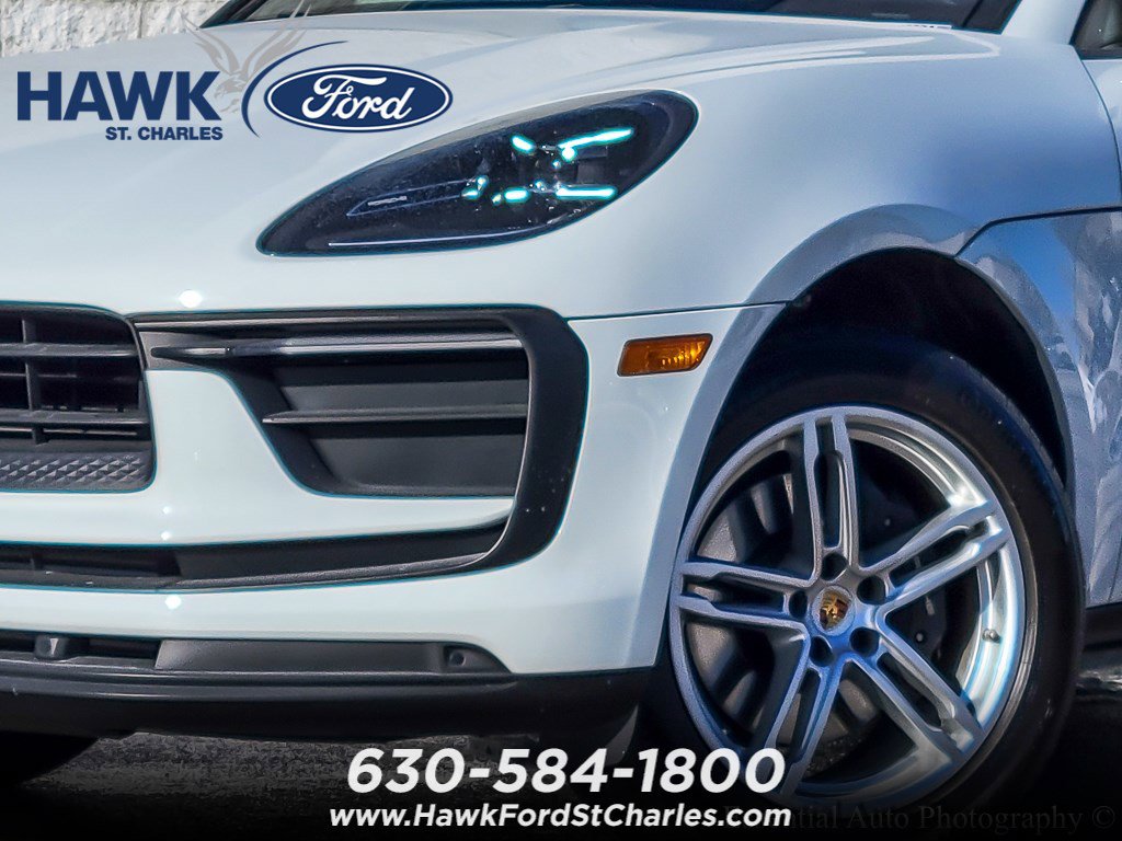 2024 PORSCHE MACAN - Image 2