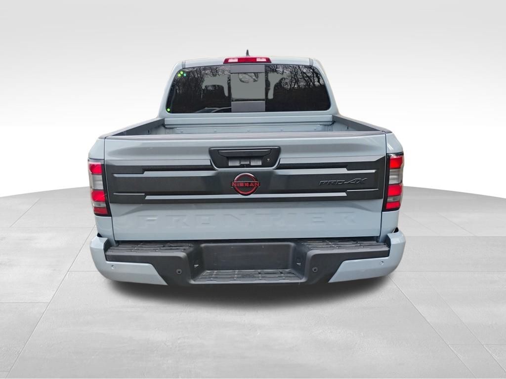 2025 Nissan Frontier PRO-4X photo 5