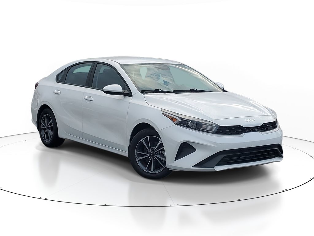 2024 Kia Forte LXS's photo