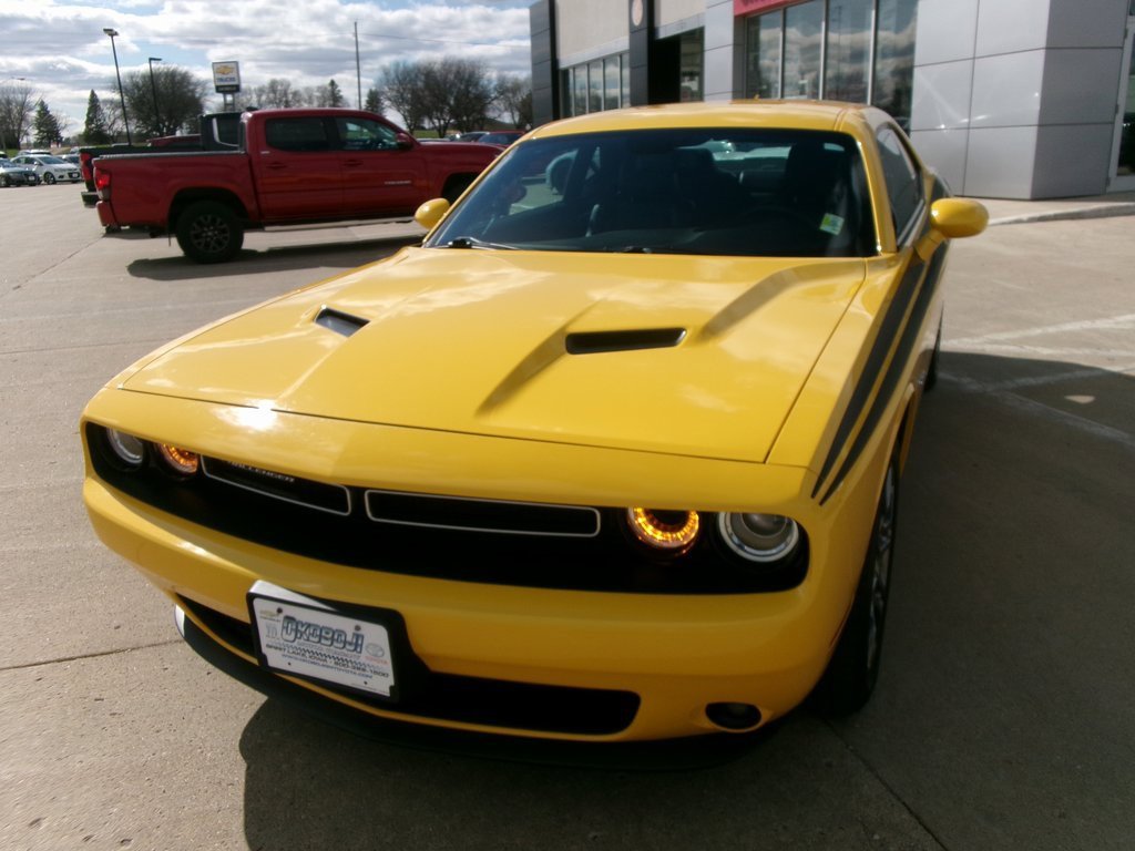 PreOwned 2017 Dodge Challenger GT 2dr Car in Spirit Lake 27989A