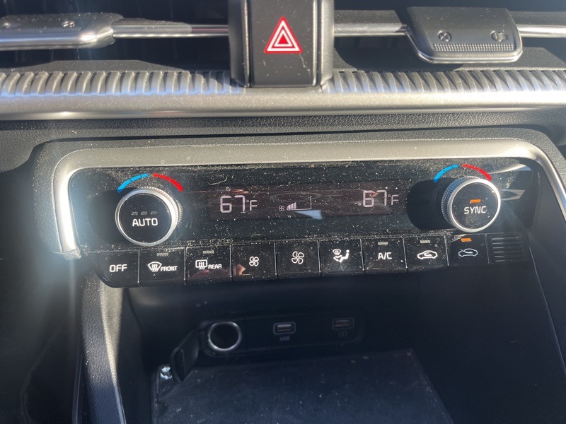 2022 Kia K5 GT-Line photo 14
