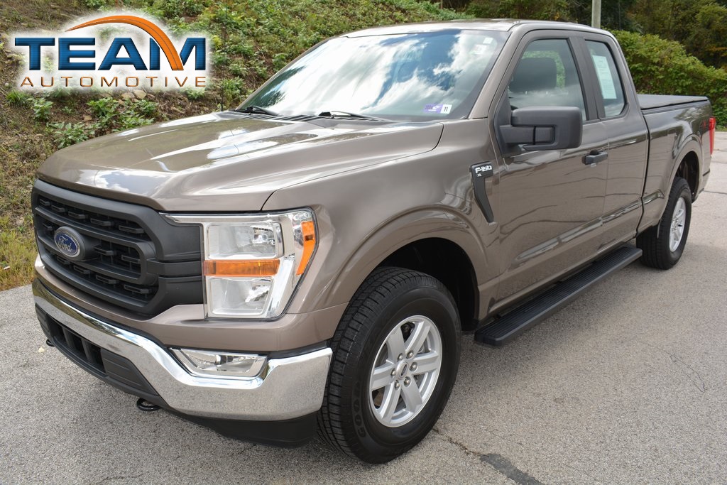 2021 Ford F-150 XL's photo