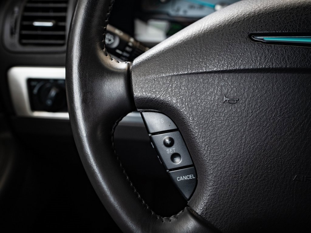 2002 Ford Thunderbird Base photo 23