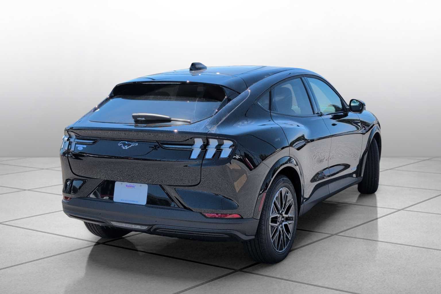2025 Ford Mustang Mach-E Premium photo 11
