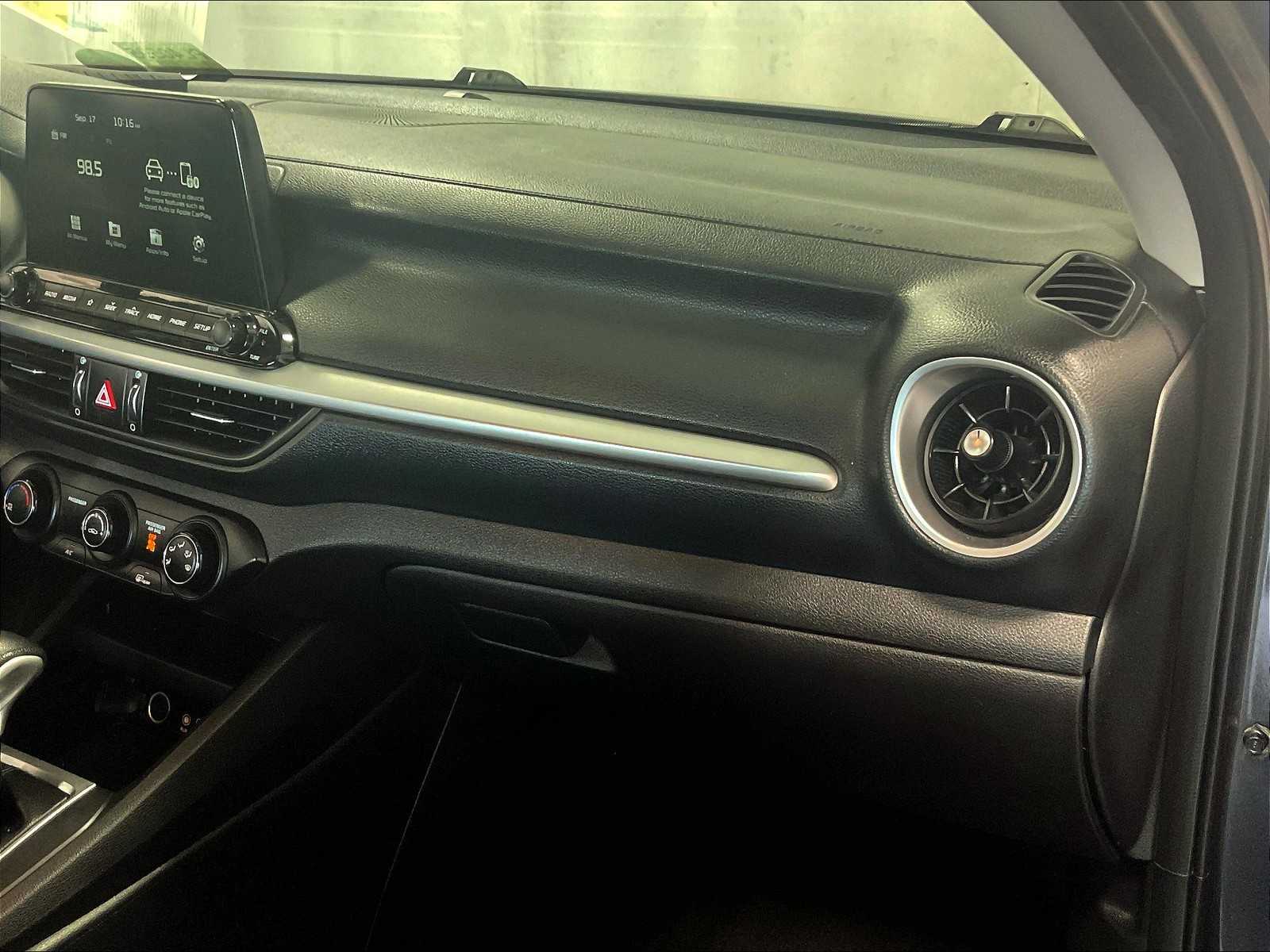 2021 Kia Forte LXS photo 13