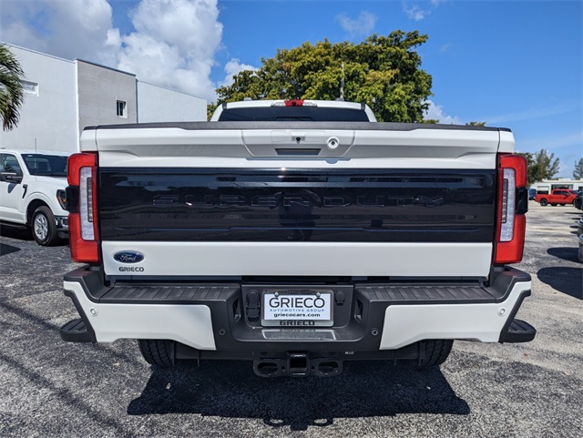 2025 Ford F-250 Platinum photo 10