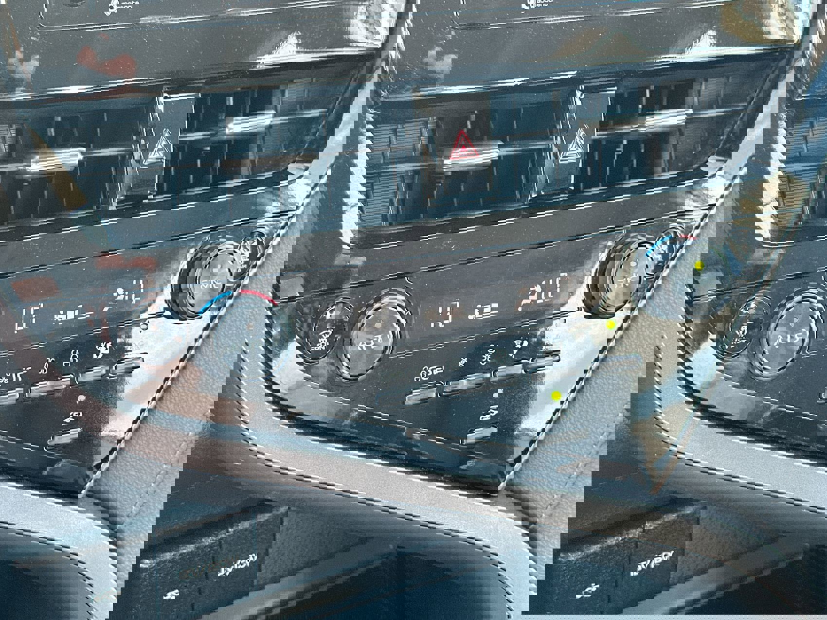 2024 Toyota Camry LE SE photo 18