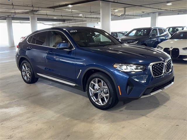 2023 BMW X4 30i's photo