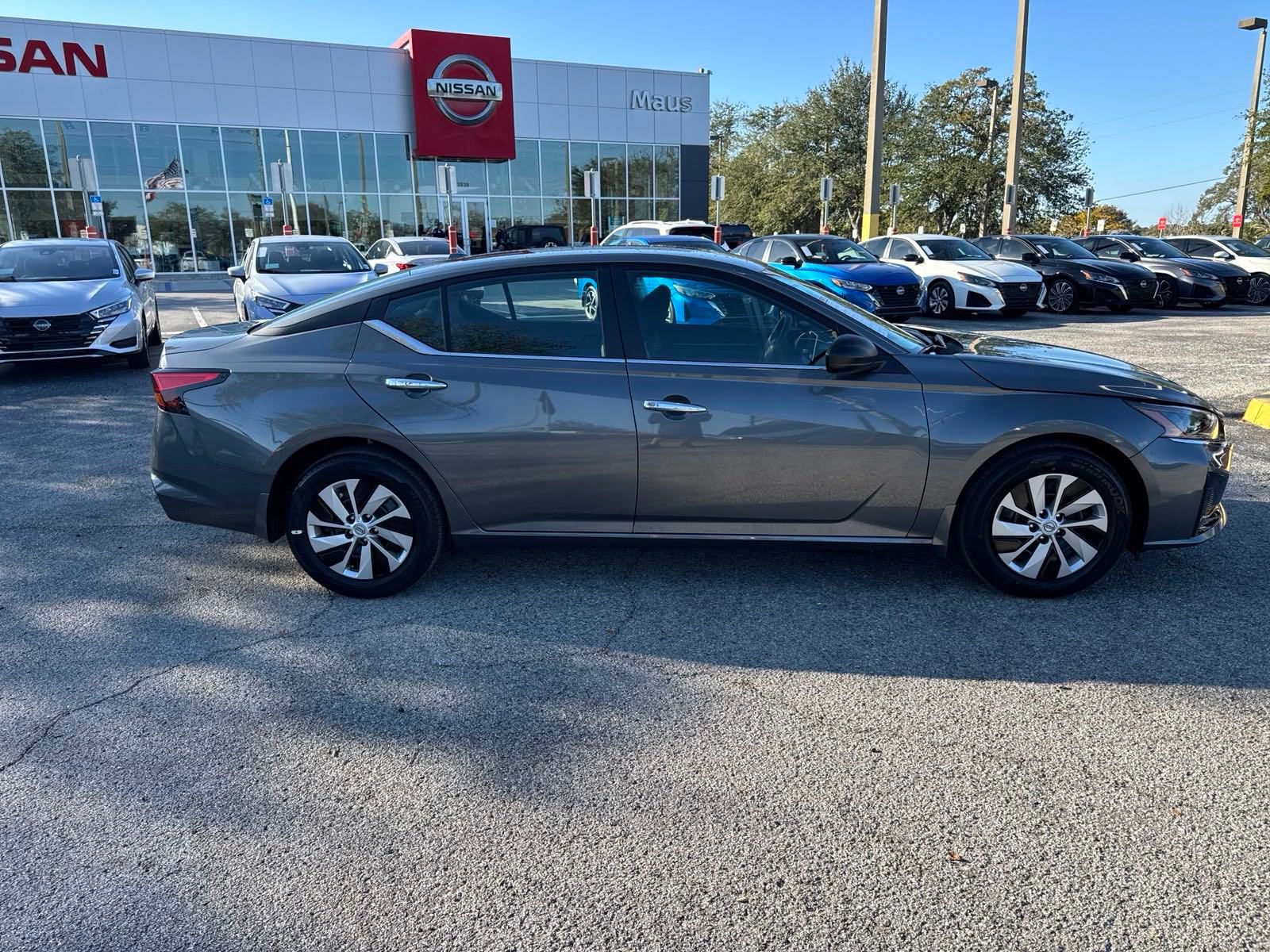 2025 Nissan Altima 2.5 S photo 4