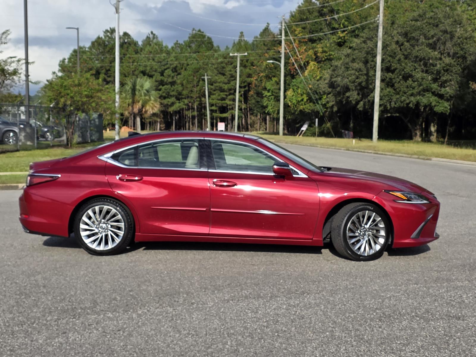 2020 Lexus ES 350 Ultra Luxury photo 34