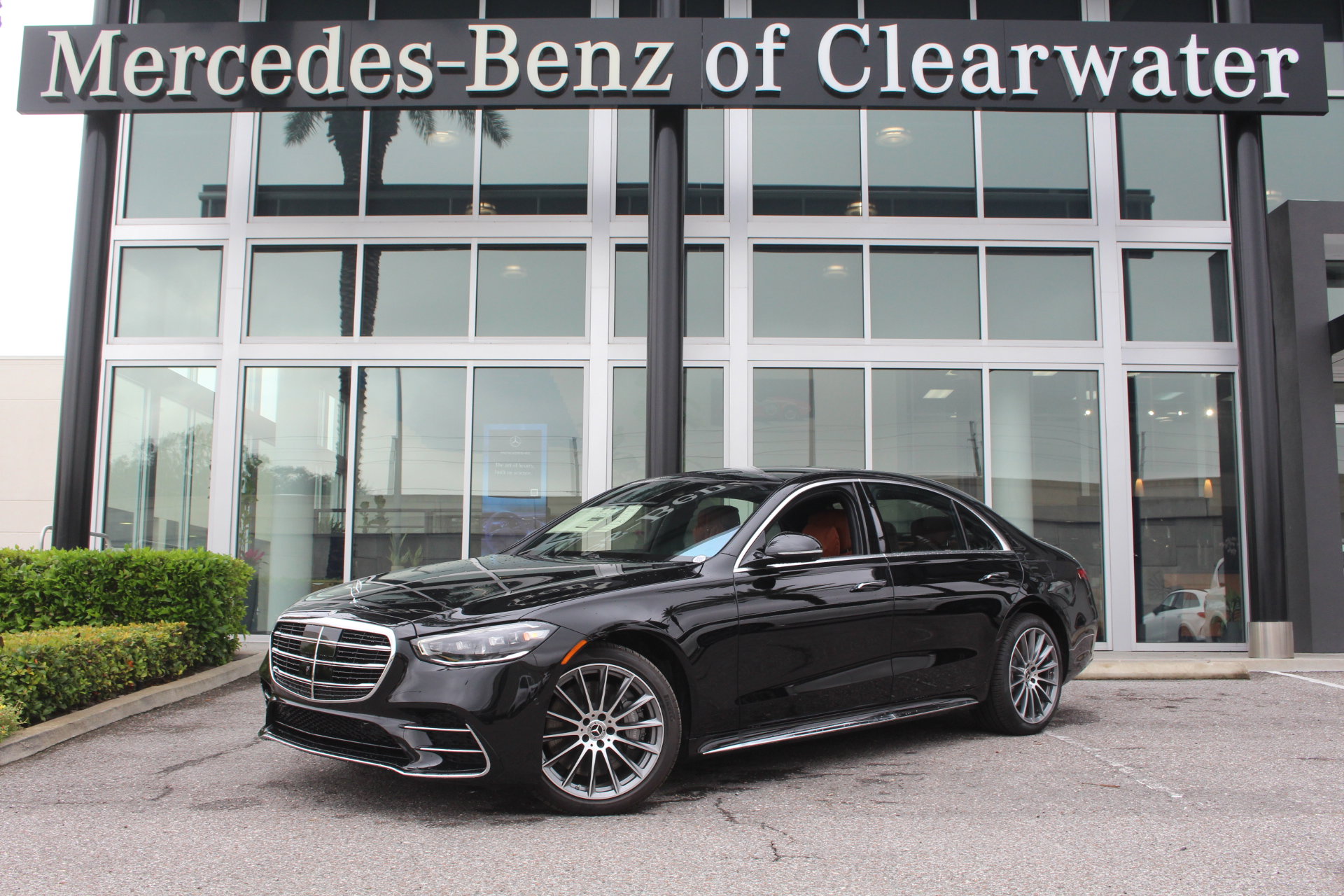 2026 Mercedes-Benz S-Class S 580e's photo