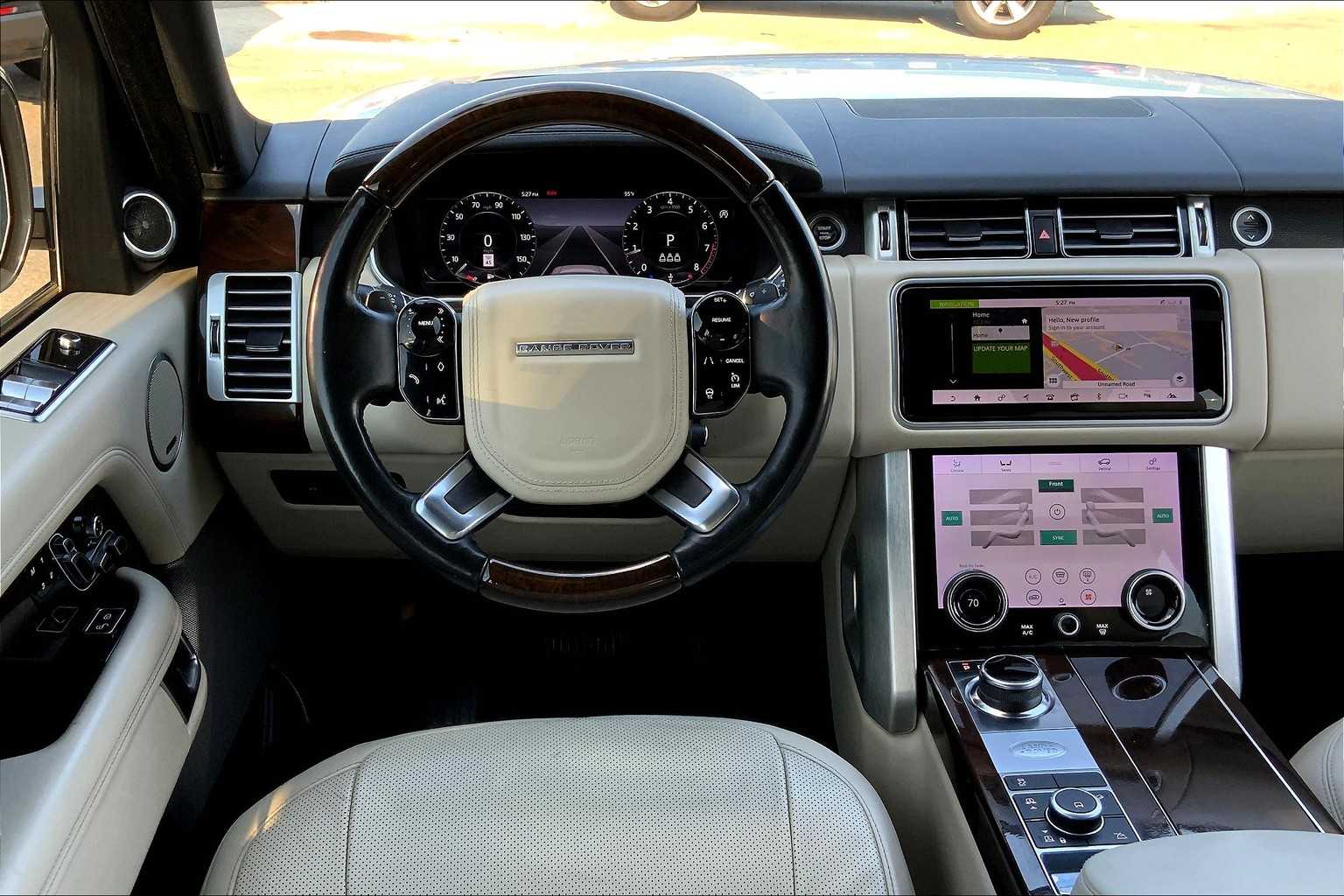 2019 Land Rover Range Rover HSE photo 3