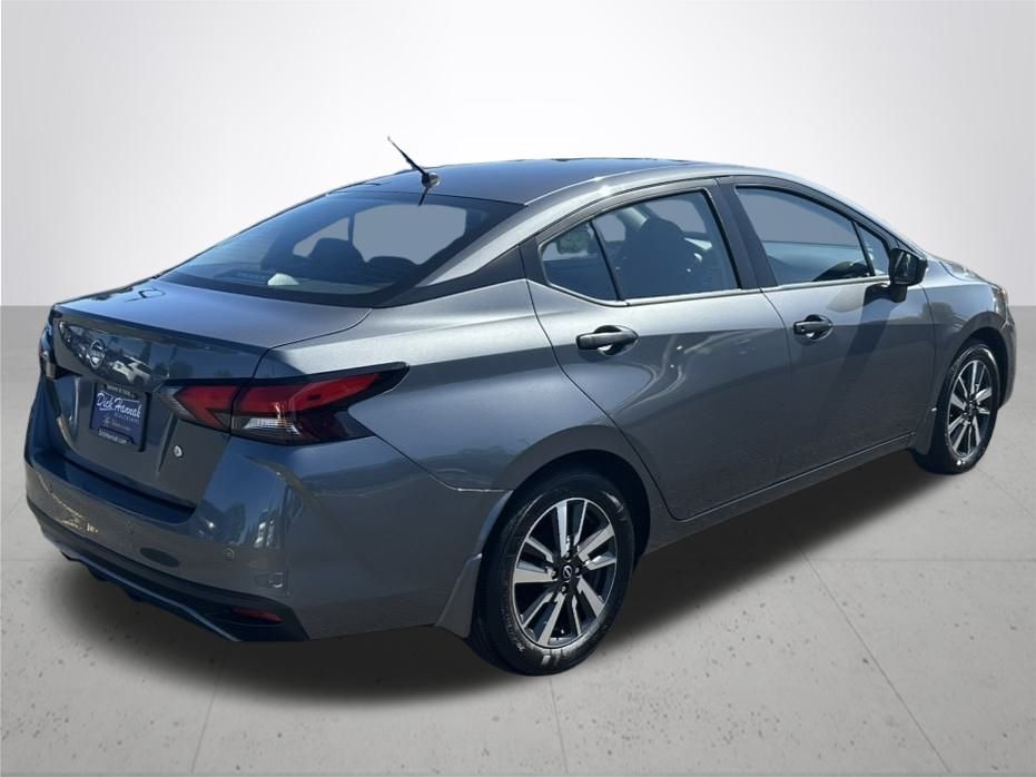2025 Nissan Versa 1.6 S photo 7