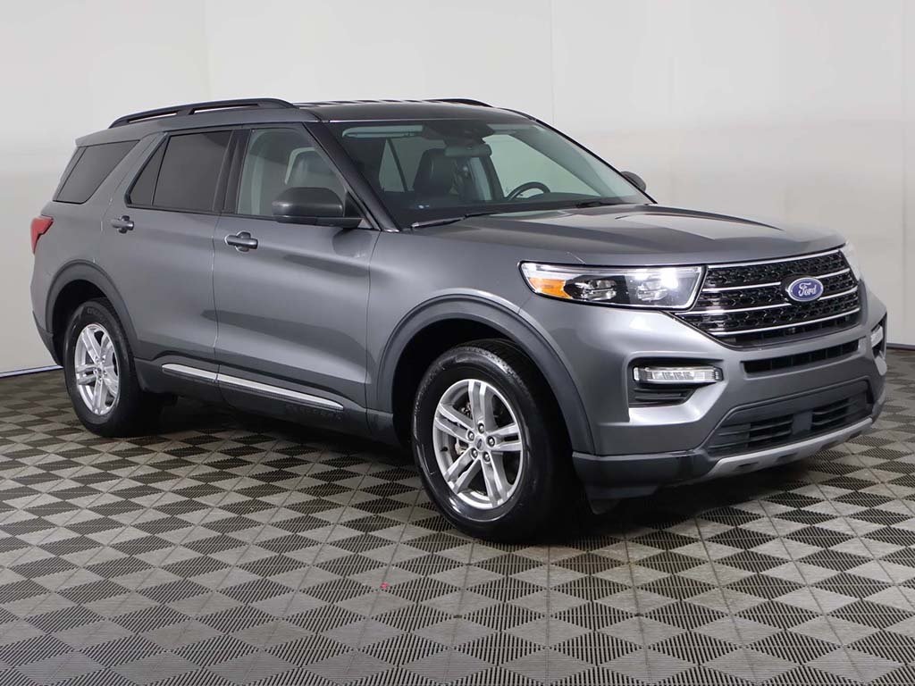 2021 Ford Explorer XLT photo 2