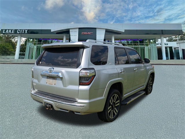 2015 Toyota 4Runner SR5 photo 3