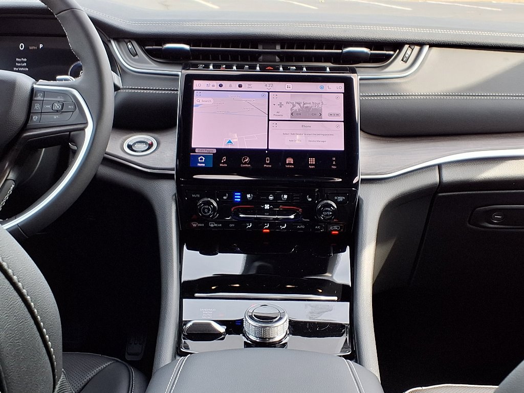 2025 Jeep Grand Cherokee Limited photo 7