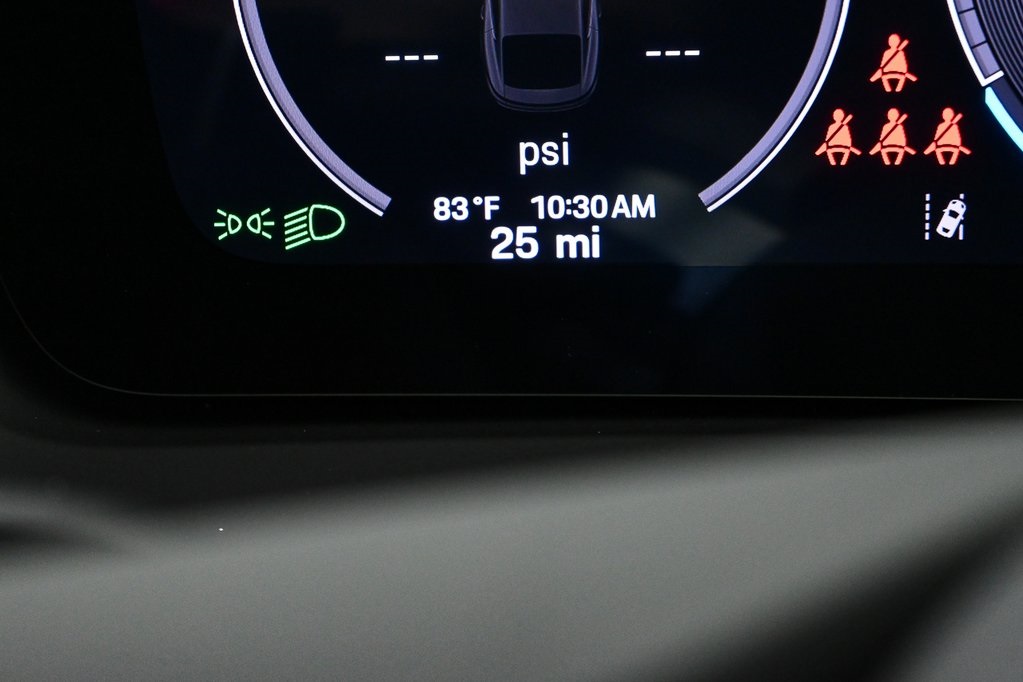 2025 Porsche Panamera 4 photo 12