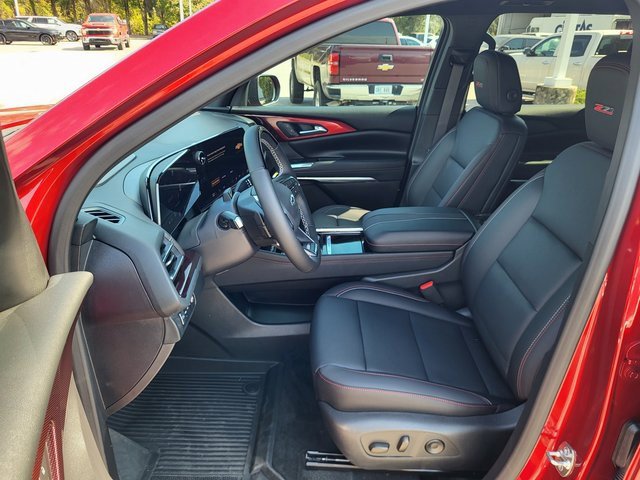 2025 Chevrolet Traverse Z71 photo 11