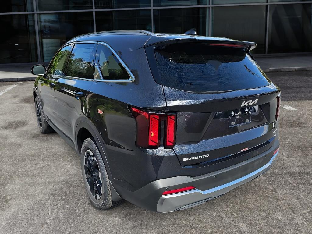 2025 Kia Sorento S photo 7