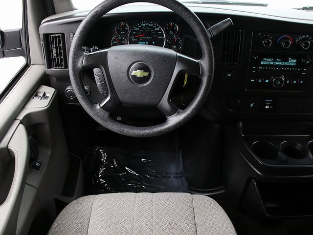 2015 Chevrolet Express Passenger 2500 LS photo 7