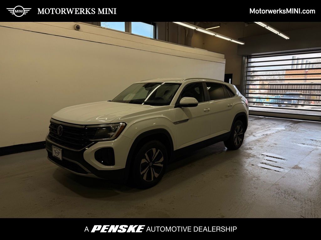 2024 Volkswagen Atlas Cross Sport SE's photo